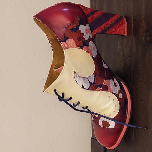 John Fluevog Attic Bahiana Floral Lace Up Heel Shoes - Picture 7 of 16